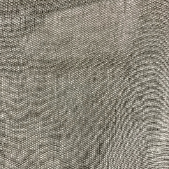 Ellen Tracy Roll Tab Short Sleeve Shirt with gold details, Size L - Picture 6 of 6